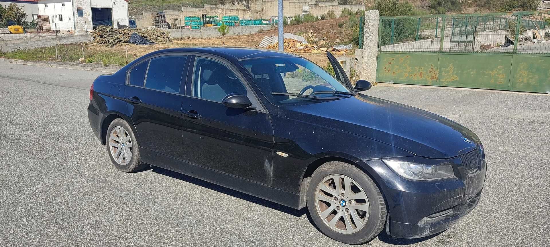 Vendo BMW 320D para peças com docs