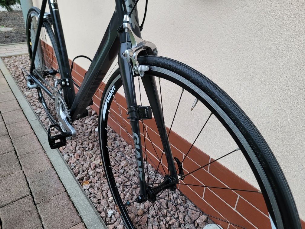Rower szosowy GIANT DEFY 0 * Shimano Ultegra 3x10 * Aluxx SL * L 55cm