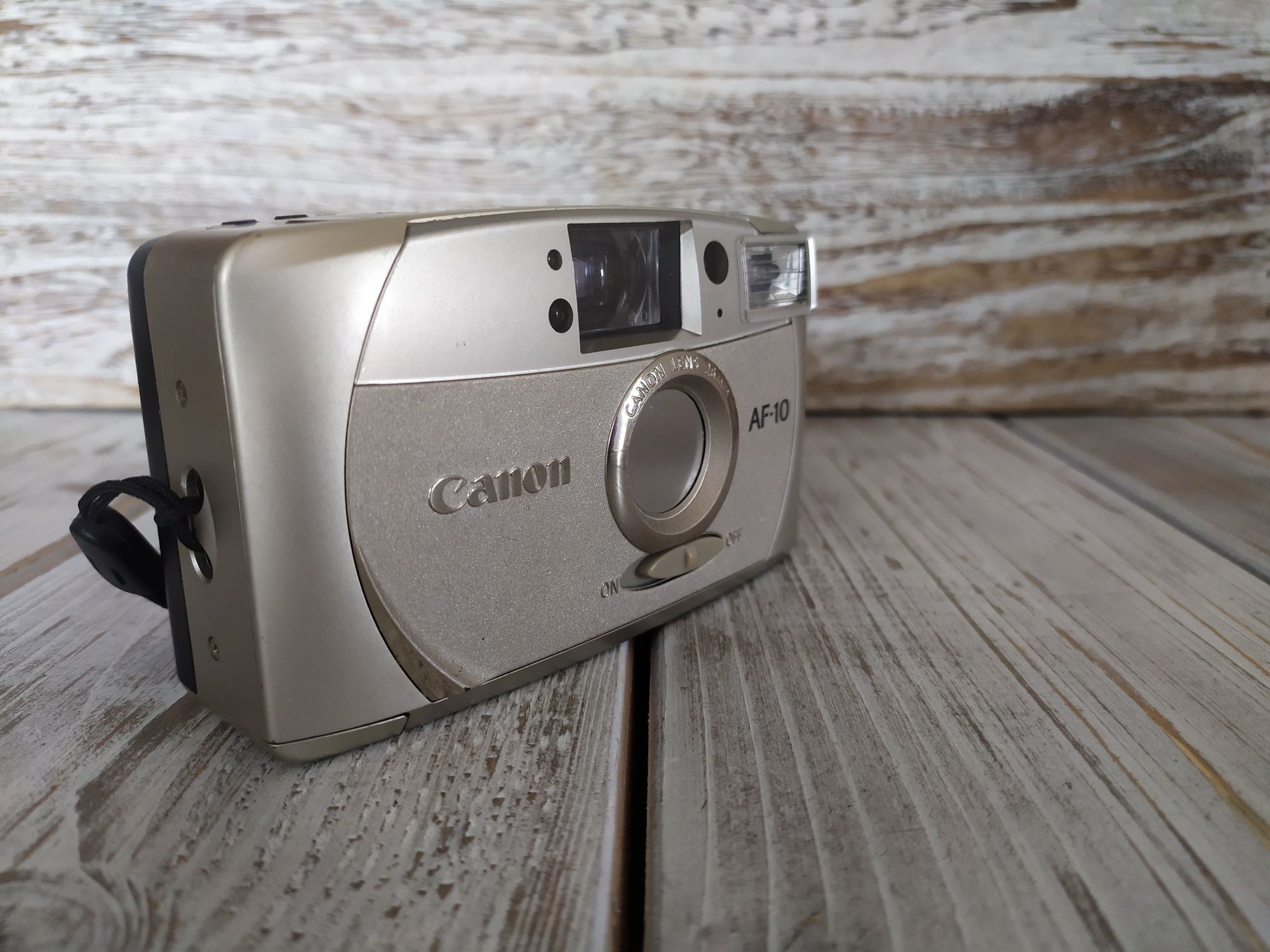 Aparat analogowy Canon AF10
