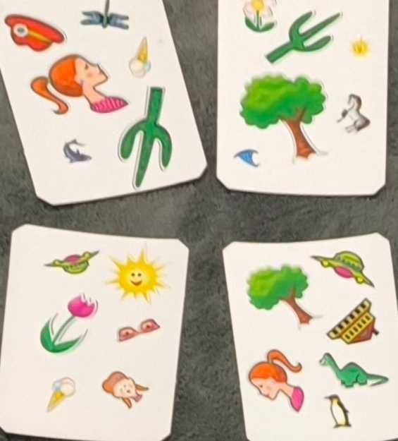 Gra karciana SuperPamięć (Albi) – ćwiczenie koncentracji i refleksu