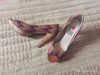 Sapatos de verão de salto alto