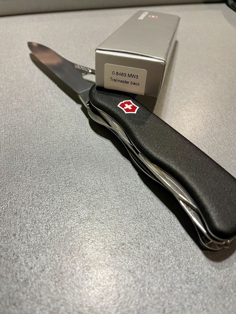 Victorinox Trailmaster black New!!!