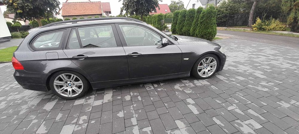 BMW 320 D Xenon Zarejestrowany 2xKoła