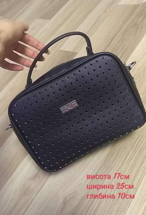 Жіноча сумочка...