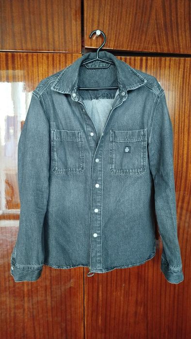 Джинсова чоловіча сорочка