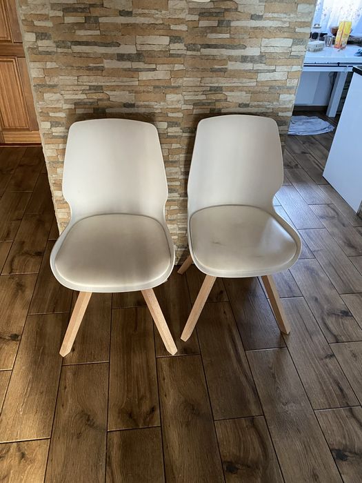 Krzesła w dobrym stanie