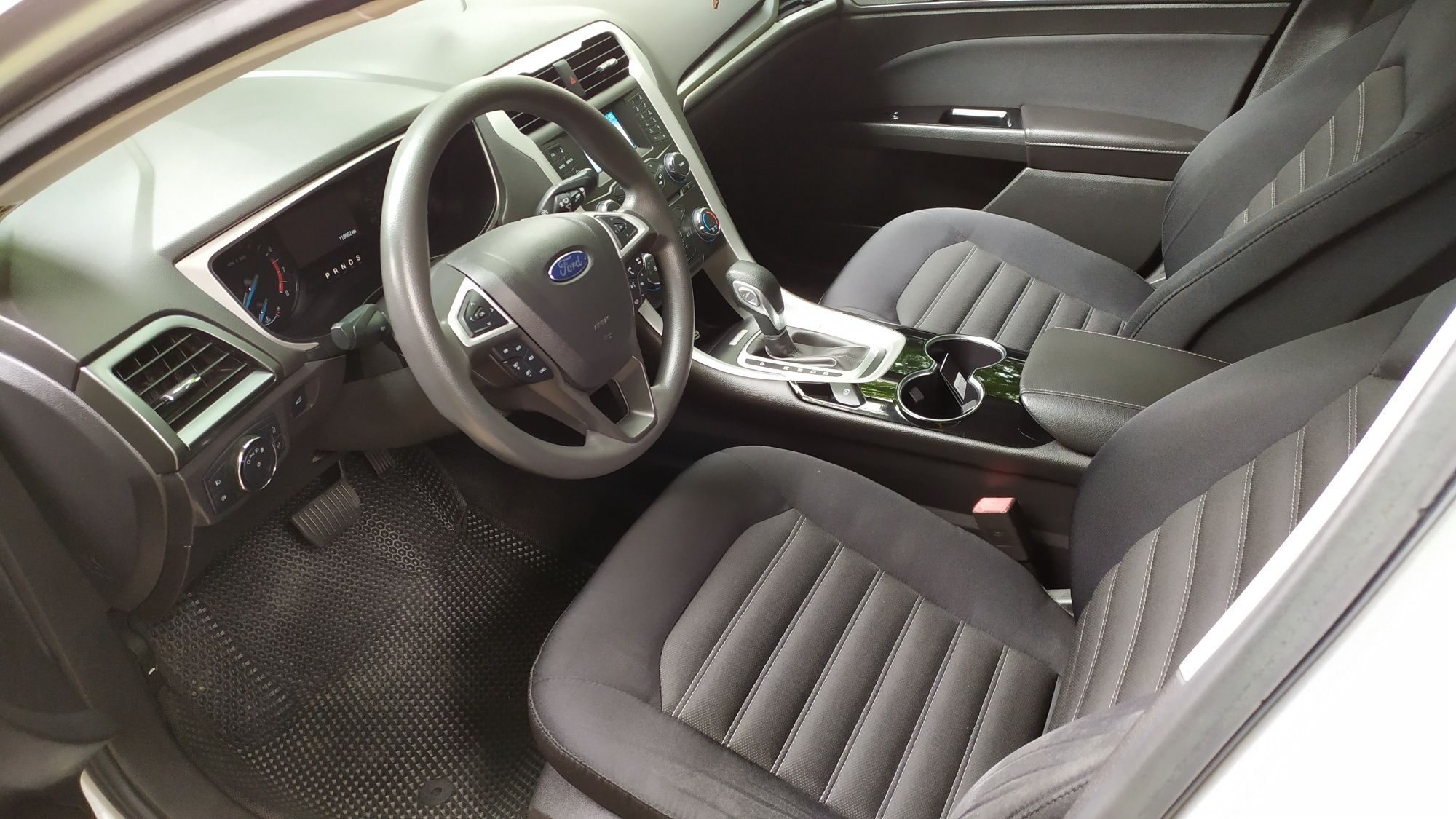 Ford Fusion SE 2014