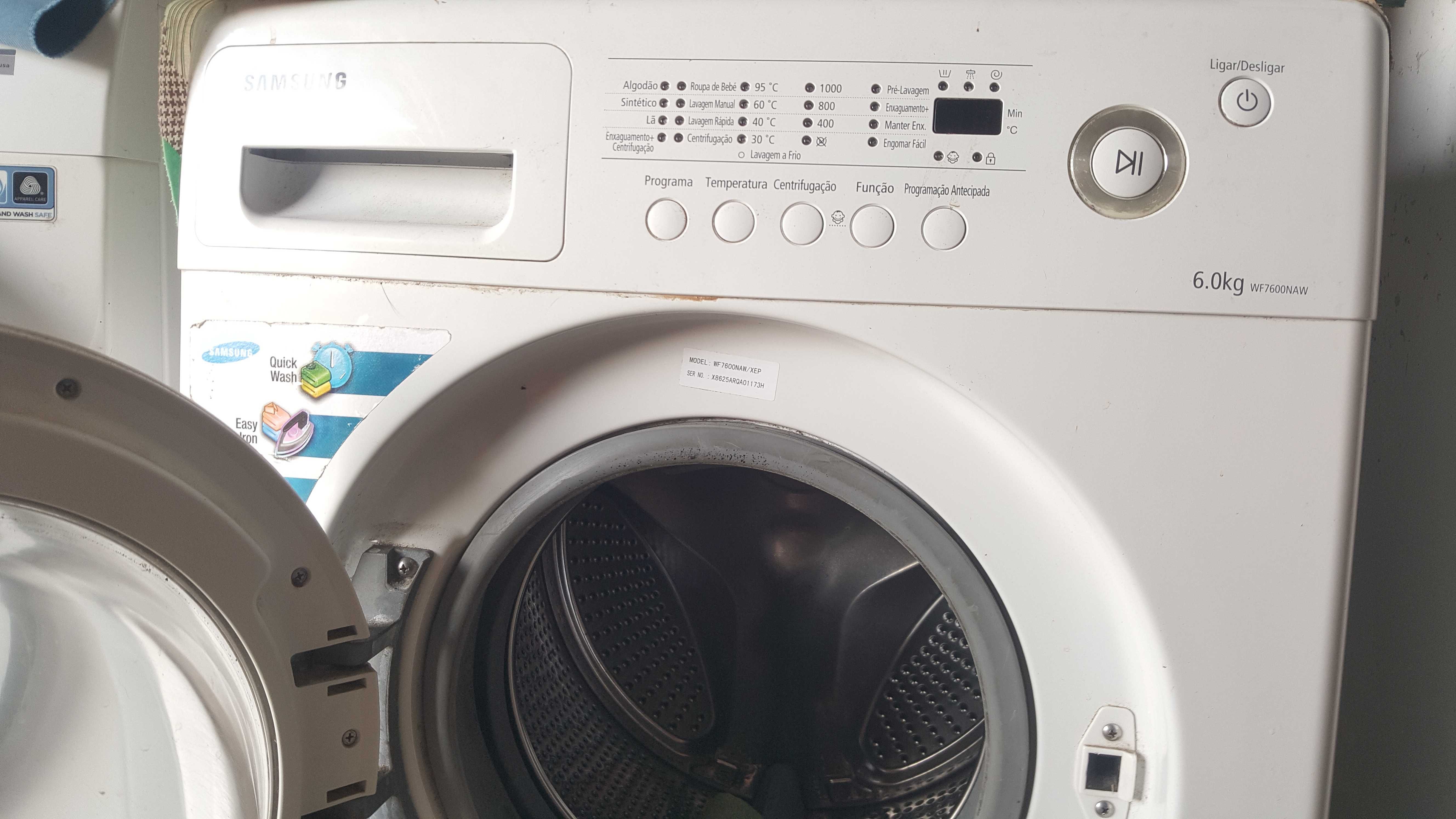 Máquina de lavar usada