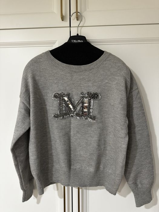 Жіноча сіра кофтинка