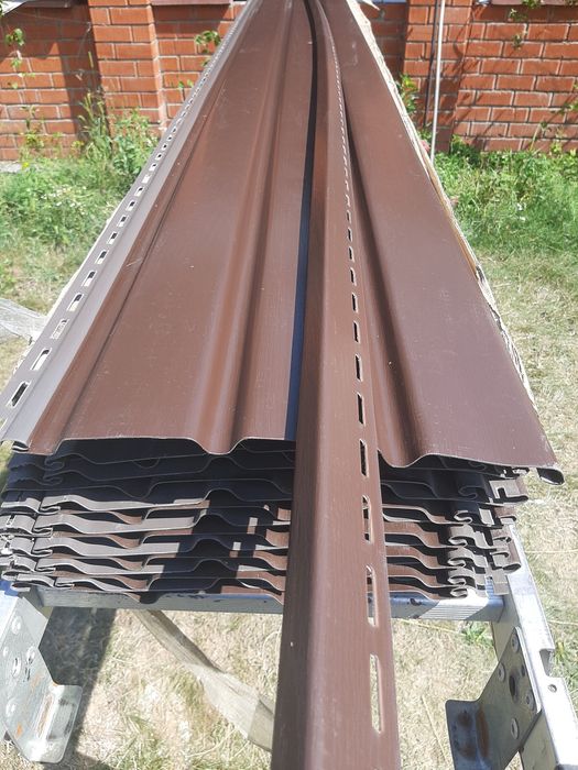 Софіт ASKO  колір коричневий без перфорації.