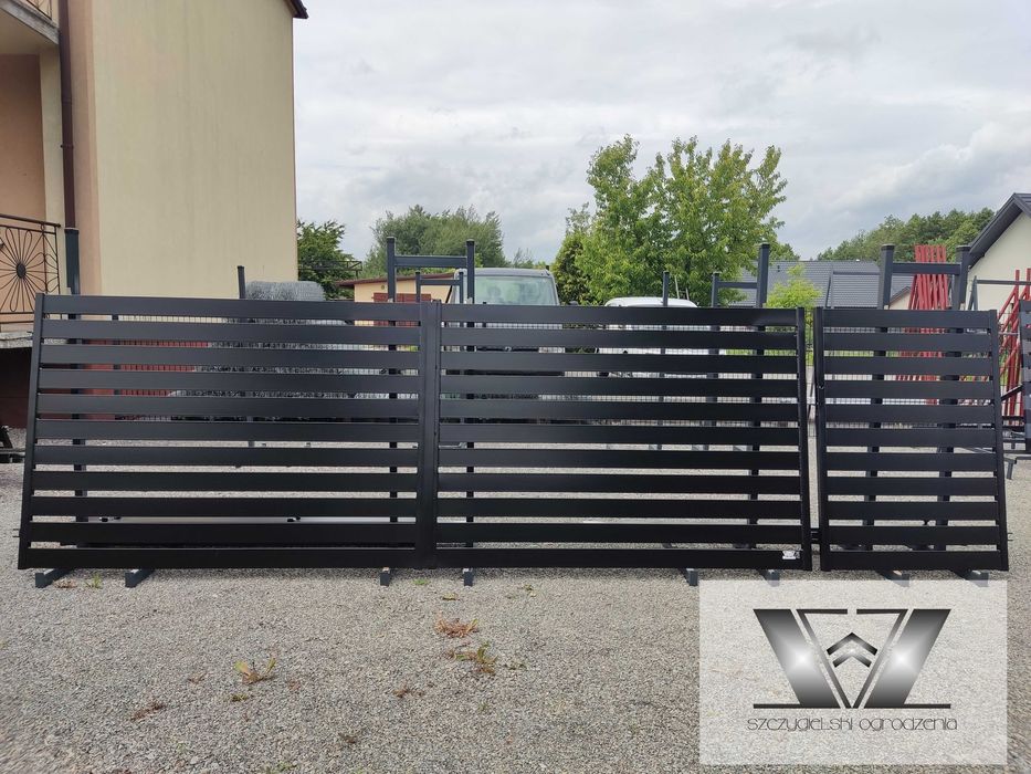 Brama wjazdowa dwuskrzydłowa panelowa palisadowa 1,45x4/100x20 czarna