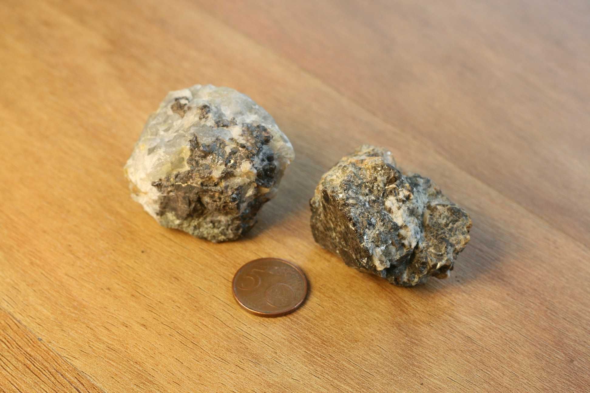 Minerais – Cassiterite, granada e estaurolite (inclui envio)