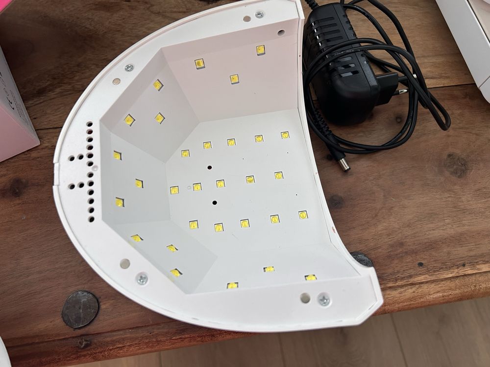 Lampa UV LED 48/24 W - Semilac do paznokci