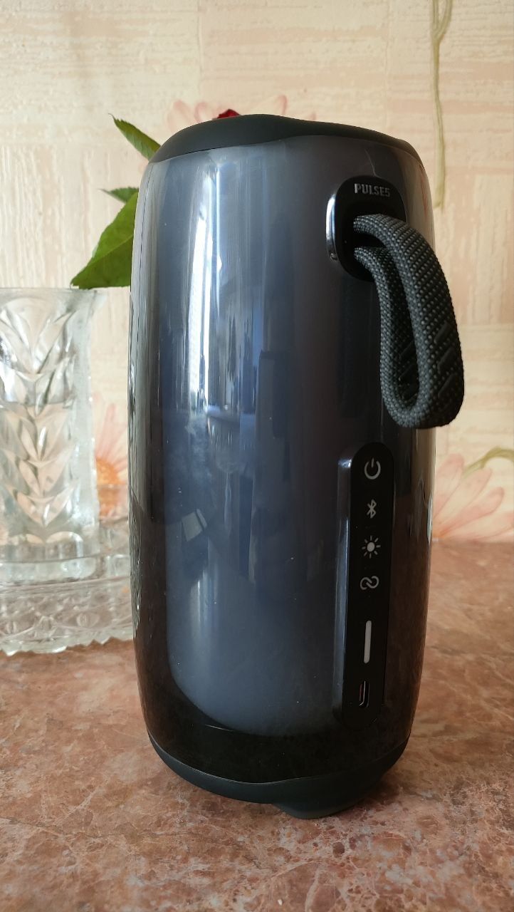 Портативна колонка JBL Pulse 5