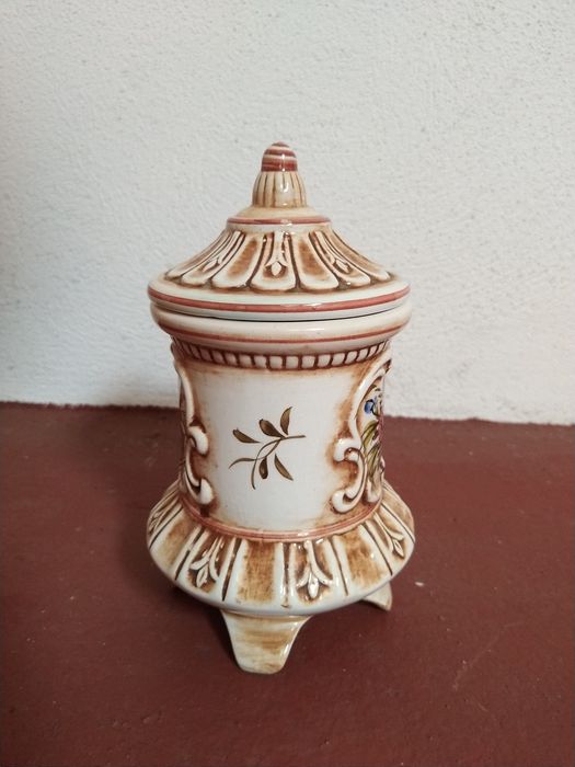 Pote decorativo antigo de chá/café