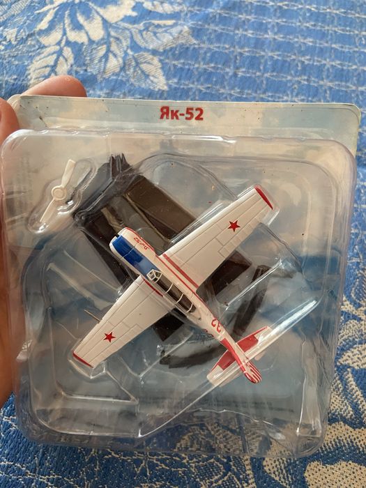 Колекційні моделі літаків з серії «Легендарні літаки»