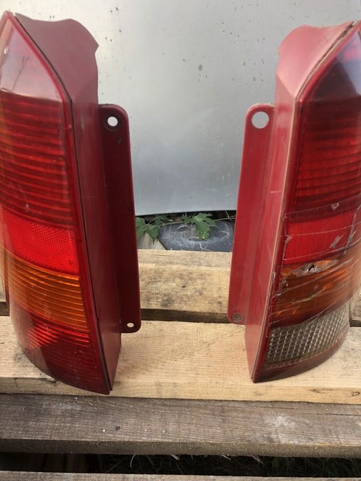 Права Фара стоп ліхтар Форд Фокус Ford focus 1