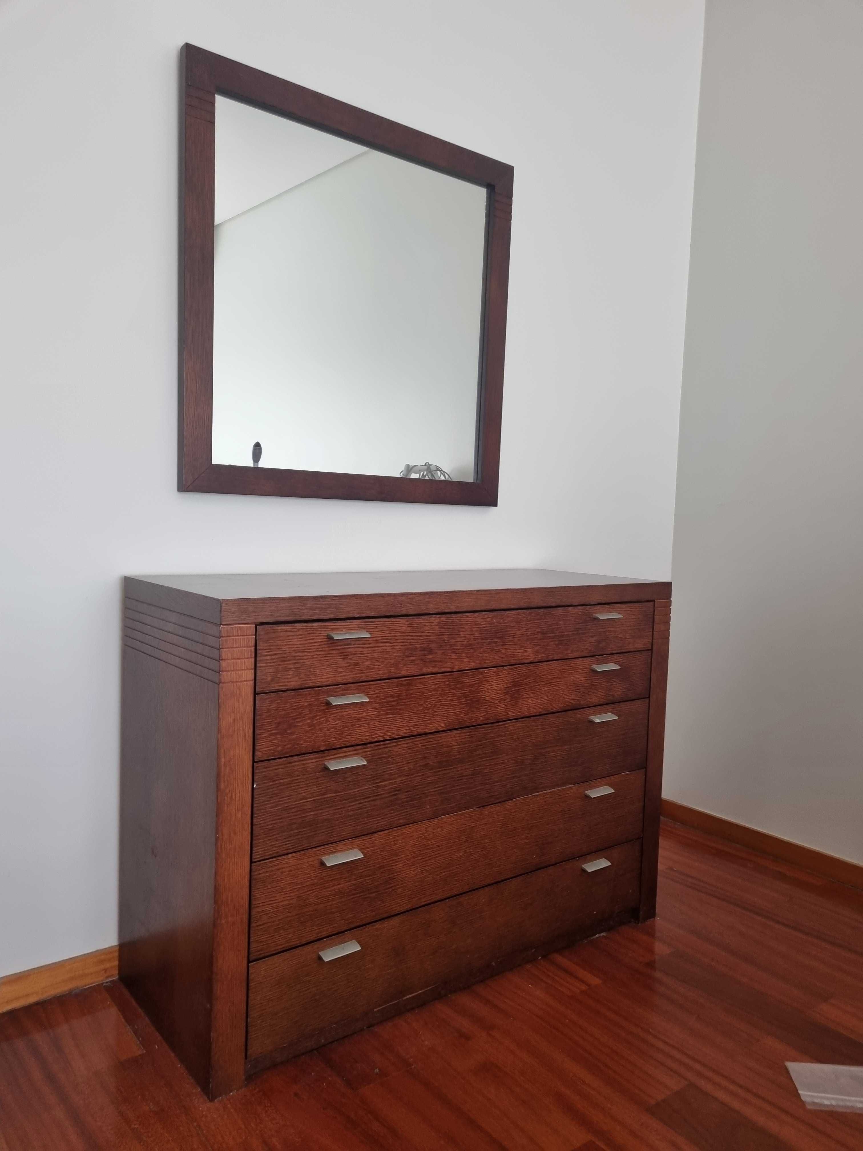 Quarto completo           .