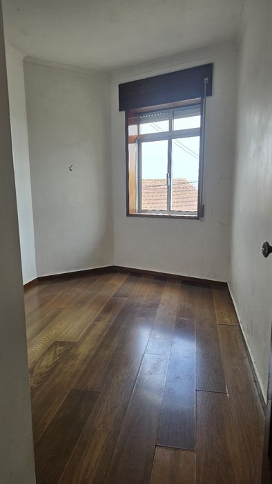 Arrenda-se casa T1 independente com pátio no Bonfim