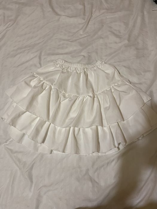 Пышная белая юбка