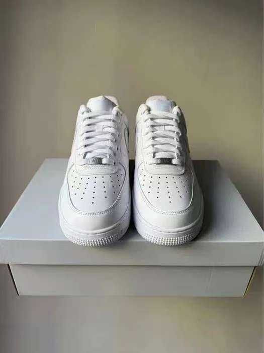 "Buty Trampki" Nike_Air_Force_1_Low_White_R.40