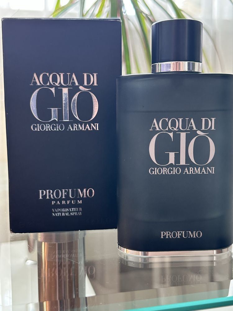 Розпродаж парфюмерії tom ford giorgio armani ysl dolce&gabbana