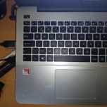 Portátil ASUS 1 ano de uso como Novo