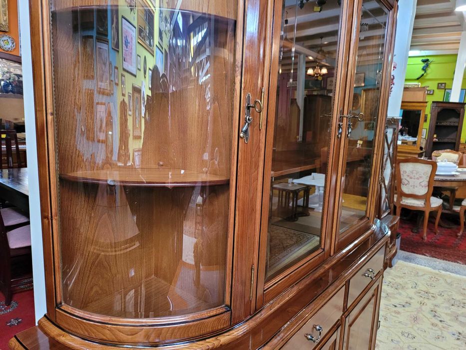 Excelente móvel de sala ou para escritório - Muito bom estado g