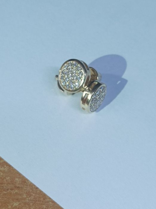 Пусеты с бриллиантами