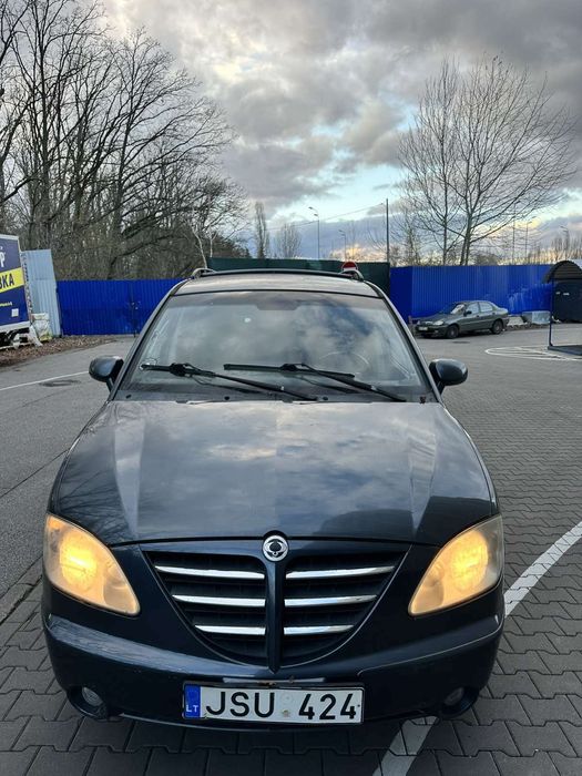 SsangYong Rodius, позашляховик, внедорожник