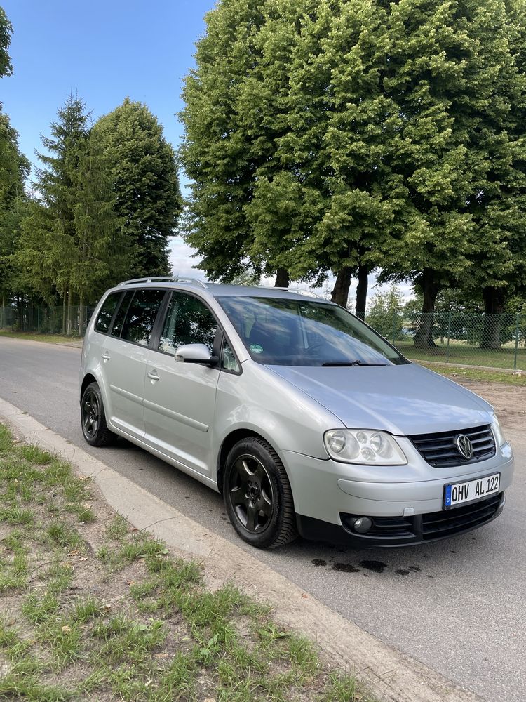 VW Touran 2.0 TDI w bdb stanie