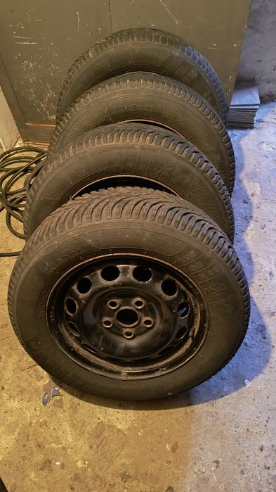 Opony zimowe z felgami Kleber 195/65R15 95 T XL z 2022roku