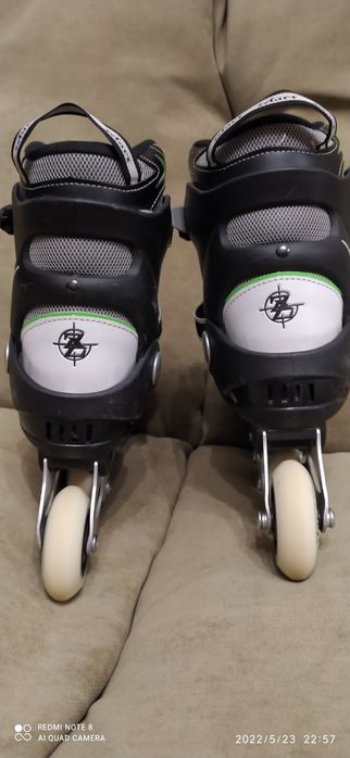 Роликовые коньки на четыре размера 32-35