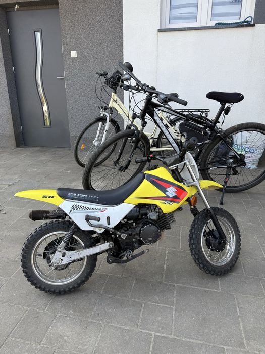 Mini cross Suzuki JR 50.