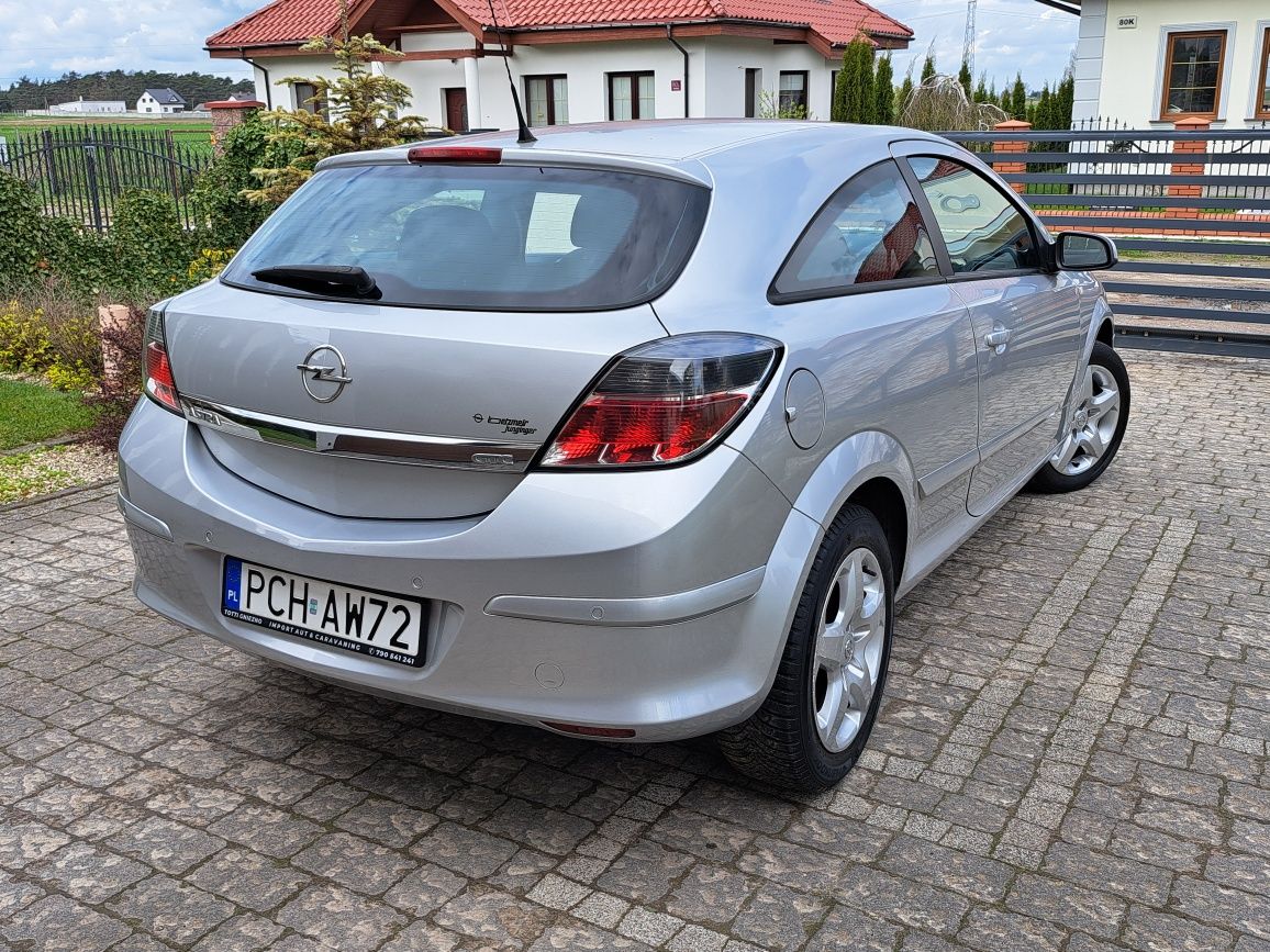 Opel Astra GTC ,Klima,Tempomat,.Zarejestrowany