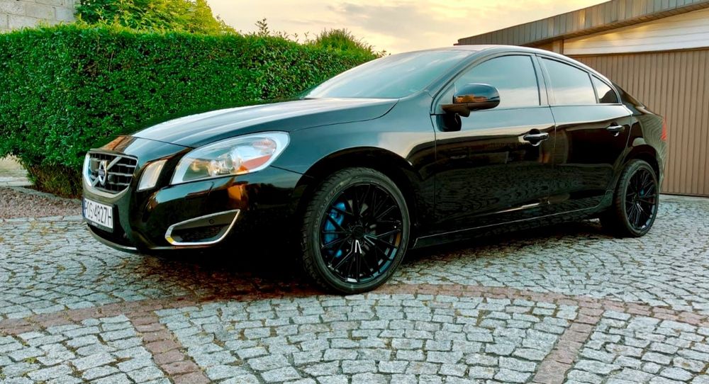 Volvo S60 t6 3.0 r6 329km