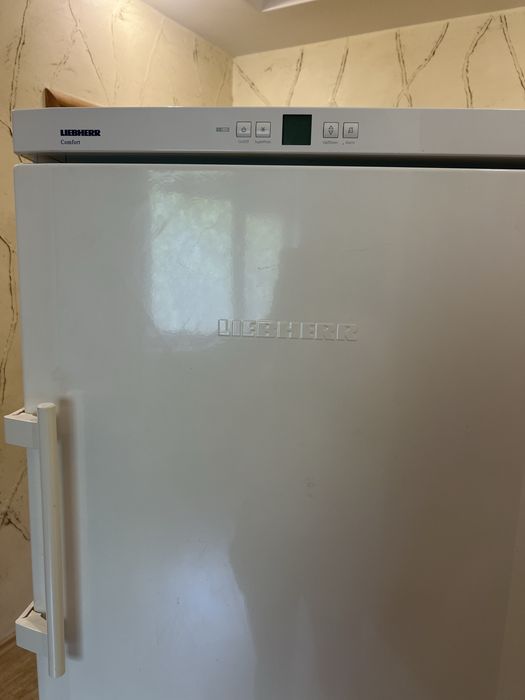 Морозильна камера Liebherr GP 2733