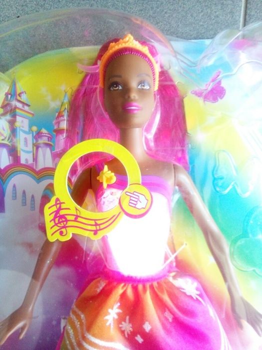 Кукла барби barbie dreamtopia красиво мерцает