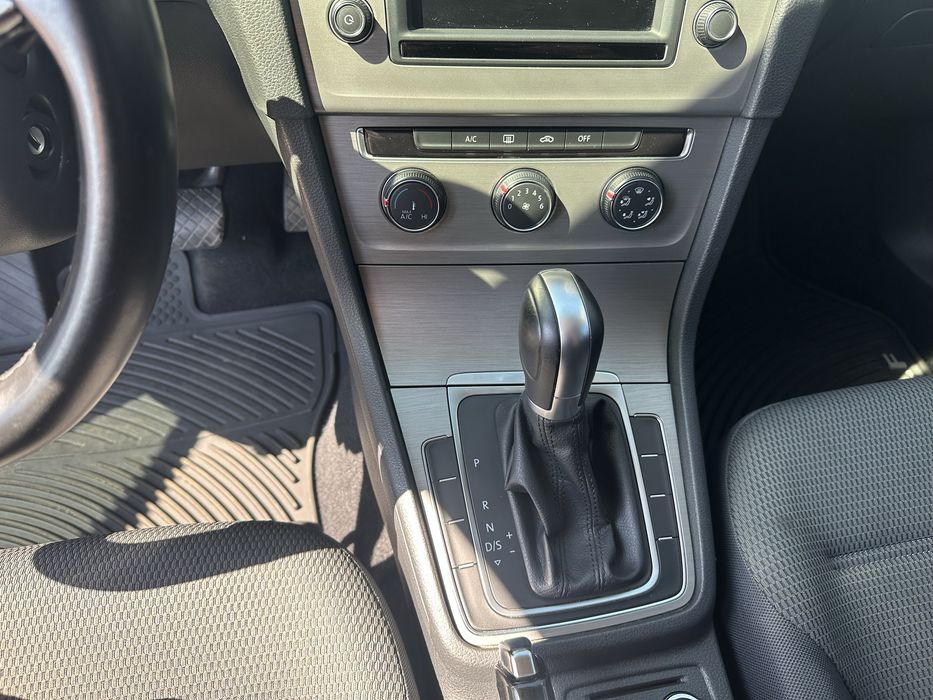 VW Golf 7  2016 1,8 турбо