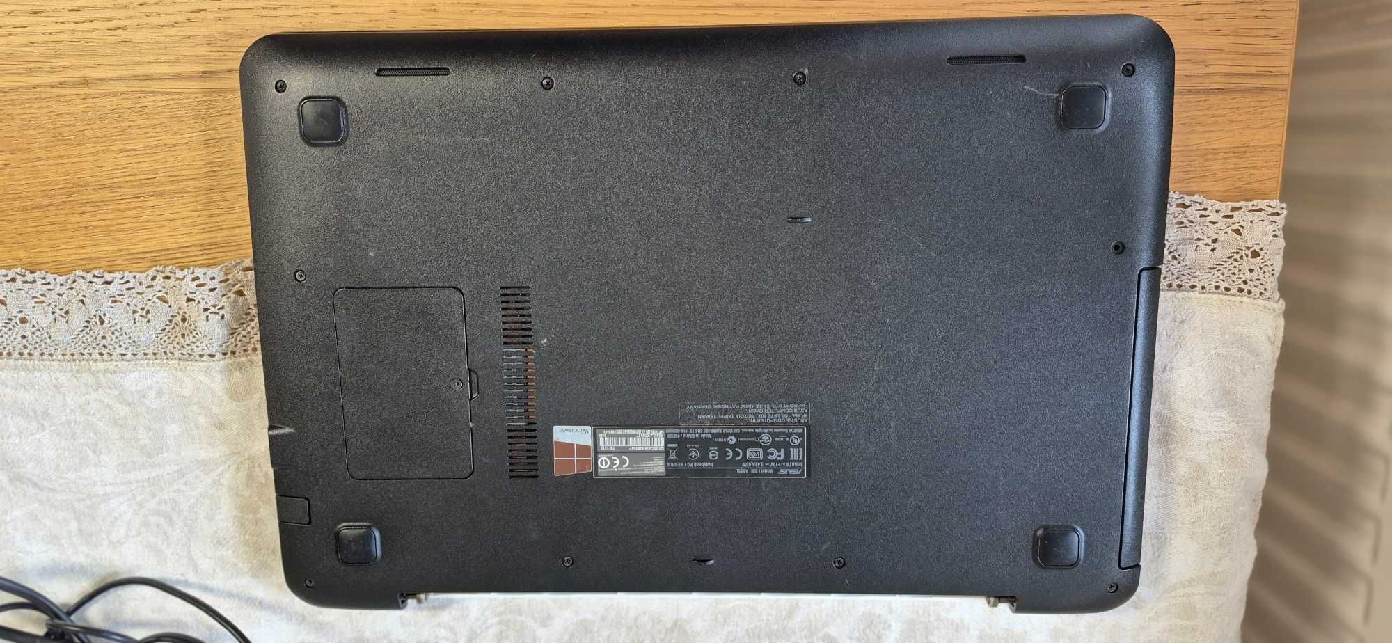 Laptop Asus A555L sprawny z ładowarką. Stan BDB