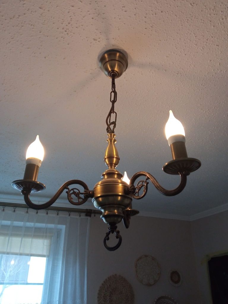 Lampa żyrandol stylowy