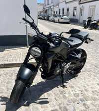 Moto Honda CB300R