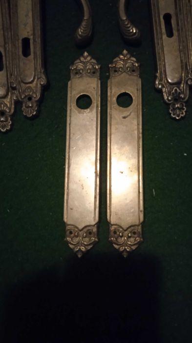 klamki i szyldy mosiężne do drzwi cena za komplet 120zł