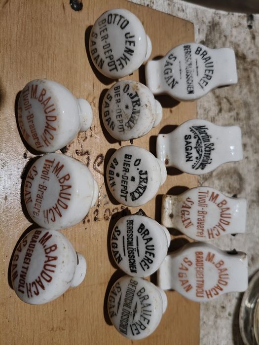 12 różnych sztuk porcelanki Sagan Żagań