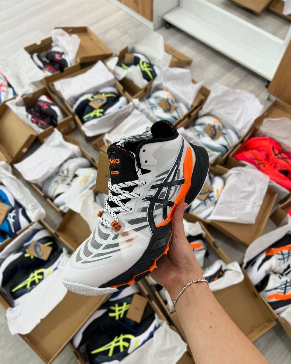 Eur36-47 волейбольні кросівки Asics Metarise