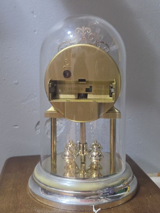 Mały zegar typu roczniak niemiecki antyk