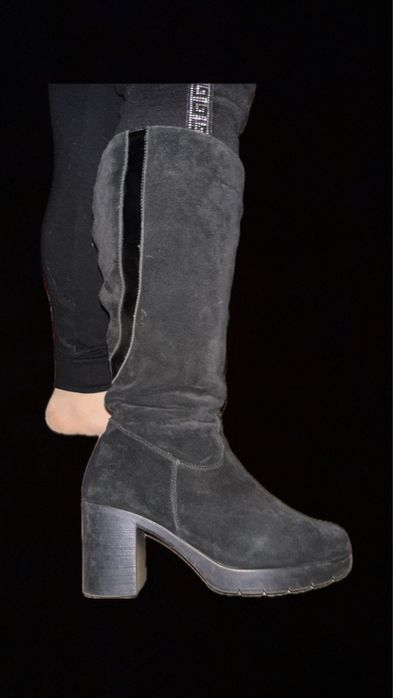 Ботфорди на каблуку