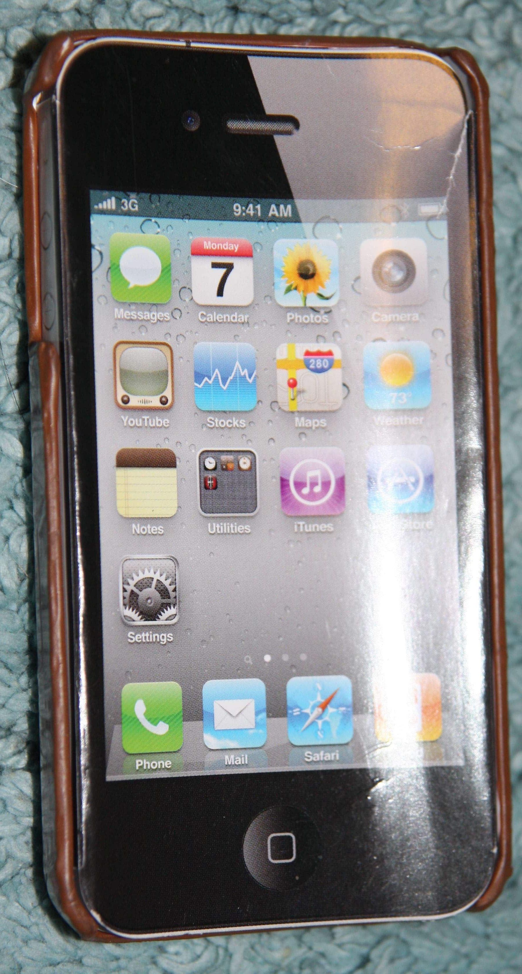 etui iPhone 4/4s plecki imitacja skórki krokodyla