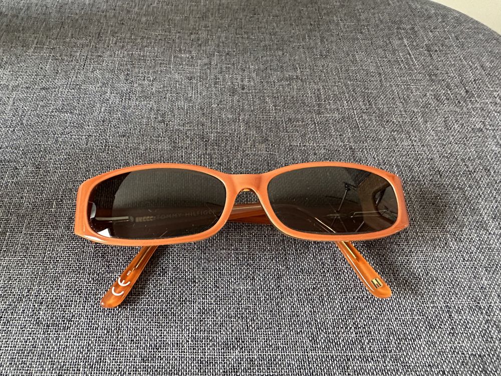 Tommy Hilfiger pomarańczowe okulary przeciwsłoneczne retro vintage