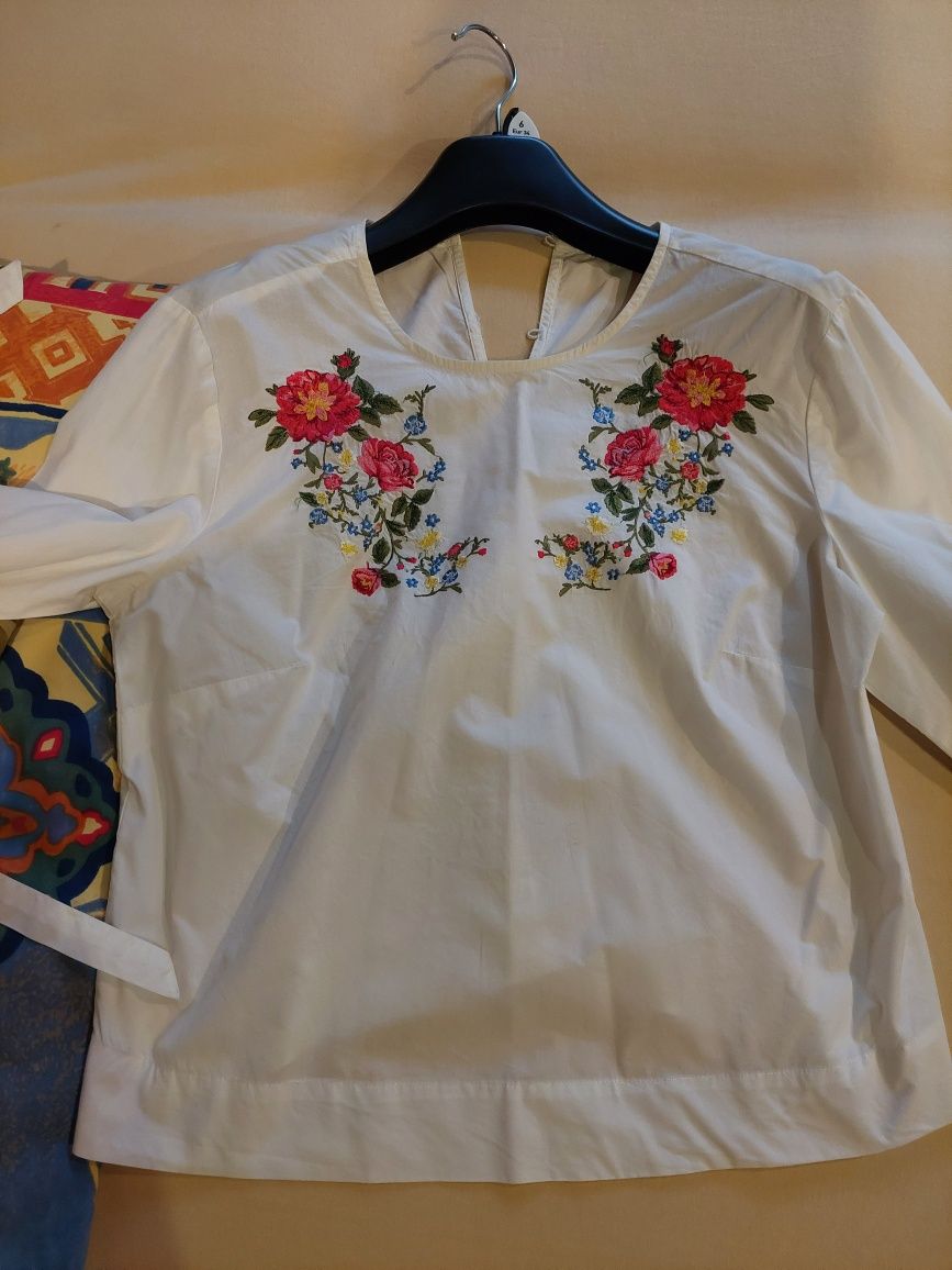 Koszula biała szerokie rękawy rozmiar S 36 folklor kwiaty